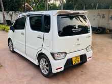 https://riyasewana.com/uploads/suzuki-wagon-r-2018-46423012672.jpg