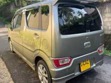 https://riyasewana.com/uploads/suzuki-wagon-r-2018-48424912494.jpg