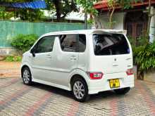 https://riyasewana.com/uploads/suzuki-wagon-r-2018-49541512442.jpg