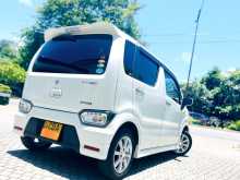 https://riyasewana.com/uploads/suzuki-wagon-r-2018-57594612593.jpg