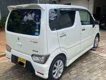 https://riyasewana.com/uploads/suzuki-wagon-r-2018-58421312292.jpg