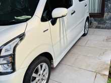 https://riyasewana.com/uploads/suzuki-wagon-r-2018-67135612363.jpg