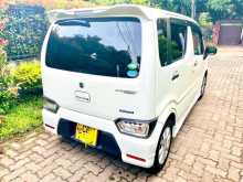 https://riyasewana.com/uploads/suzuki-wagon-r-2018-67510612544.jpg