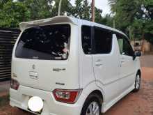 https://riyasewana.com/uploads/suzuki-wagon-r-2018-78212512952.jpg