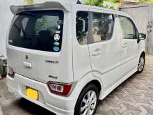 https://riyasewana.com/uploads/suzuki-wagon-r-2018-78591112644.jpg