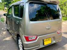 https://riyasewana.com/uploads/suzuki-wagon-r-2018-813052312853.jpg