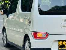https://riyasewana.com/uploads/suzuki-wagon-r-2018-89072612603.jpg