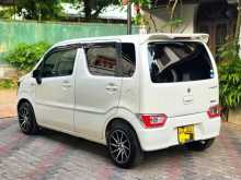 https://riyasewana.com/uploads/suzuki-wagon-r-20220348294.jpg