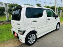 https://riyasewana.com/uploads/suzuki-wagon-r-2025-27503012872.jpg