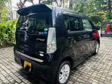 https://riyasewana.com/uploads/suzuki-wagon-r-2114135922592.jpg