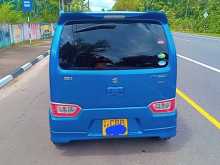 https://riyasewana.com/uploads/suzuki-wagon-r-211511474763.jpg
