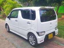 https://riyasewana.com/uploads/suzuki-wagon-r-219384817075.jpg