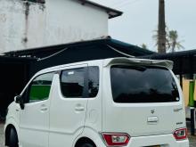 https://riyasewana.com/uploads/suzuki-wagon-r-228404717556.jpg