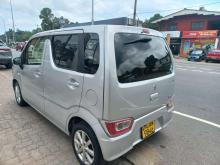 https://riyasewana.com/uploads/suzuki-wagon-r-251316566386.jpg