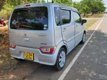 https://riyasewana.com/uploads/suzuki-wagon-r-2752194442.jpg