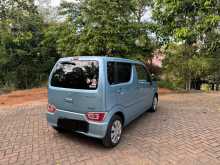 https://riyasewana.com/uploads/suzuki-wagon-r-2875630562.jpg