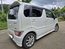 https://riyasewana.com/uploads/suzuki-wagon-r-29639394873.jpg