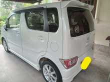 https://riyasewana.com/uploads/suzuki-wagon-r-30844494142.jpg