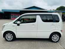 https://riyasewana.com/uploads/suzuki-wagon-r-31152555304.jpg