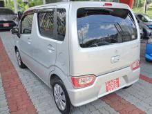 https://riyasewana.com/uploads/suzuki-wagon-r-31342556154.jpg
