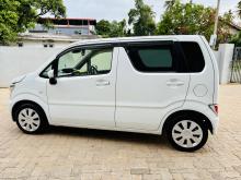 https://riyasewana.com/uploads/suzuki-wagon-r-417553417636.jpg