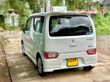 https://riyasewana.com/uploads/suzuki-wagon-r-5111930563.jpg