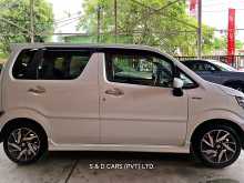 https://riyasewana.com/uploads/suzuki-wagon-r-5123154932.jpg