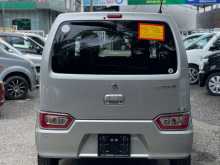 https://riyasewana.com/uploads/suzuki-wagon-r-517071275.jpg