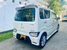 https://riyasewana.com/uploads/suzuki-wagon-r-55520222552.jpg