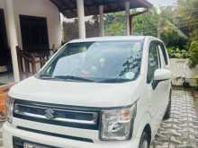 https://riyasewana.com/uploads/suzuki-wagon-r-6193833715.jpg
