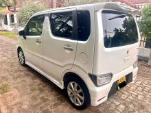 https://riyasewana.com/uploads/suzuki-wagon-r-62132056294.jpg