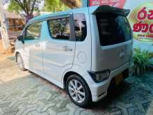 https://riyasewana.com/uploads/suzuki-wagon-r-718335522203.jpg