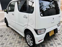 https://riyasewana.com/uploads/suzuki-wagon-r-76362224711.jpg