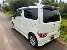 https://riyasewana.com/uploads/suzuki-wagon-r-813020323.jpg