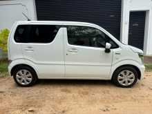 Suzuki Wagon R Hybrid FXS 2023 Car