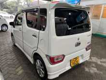 https://riyasewana.com/uploads/suzuki-wagon-r-91004284682.jpg