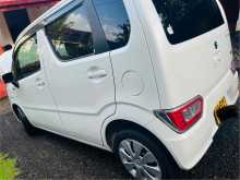 https://riyasewana.com/uploads/suzuki-wagon-r-97355822963.jpg