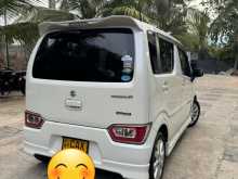https://riyasewana.com/uploads/suzuki-wagonr-2017-1815272012702.jpg