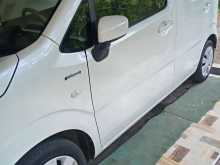 https://riyasewana.com/uploads/suzuki-wagonr-22056384233.jpg