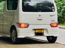 https://riyasewana.com/uploads/suzuki-wagonr-f-2018-239023412714.jpg