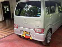 https://riyasewana.com/uploads/suzuki-wagonr-fx-171205584962.jpg