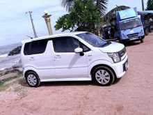 https://riyasewana.com/uploads/suzuki-wagonr-fx-2011384622723.jpg