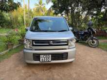 https://riyasewana.com/uploads/suzuki-wagonr-fx-2017-320324412504.jpg