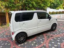 https://riyasewana.com/uploads/suzuki-wagonr-fx-62014596584.jpg