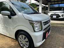 https://riyasewana.com/uploads/suzuki-wagonr-fx-62338224423.jpg