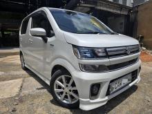 Suzuki Wagon R FZ PREMIUM 2017 Car