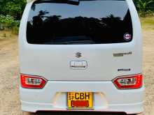 https://riyasewana.com/uploads/suzuki-wagonr-premium-2019-199114612922.jpg