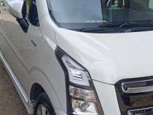 https://riyasewana.com/uploads/suzuki-wagonr-stangray-171445094893.jpg