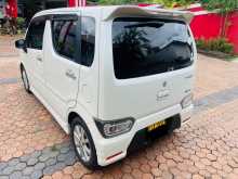 https://riyasewana.com/uploads/suzuki-wagonr-stingray-2017-37130812423.jpg