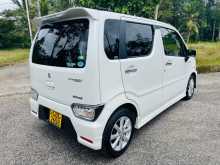 https://riyasewana.com/uploads/suzuki-wagonr-stingray-2018-1213283212194.jpg